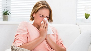 Grip Olan Anne Bebeğini Emzirmeli mi ?